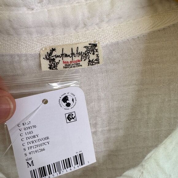 Free People Intimately Full Bloom Shirt Blouse Womens Size Medium Ivory Eyelet - Picture 4 of 14